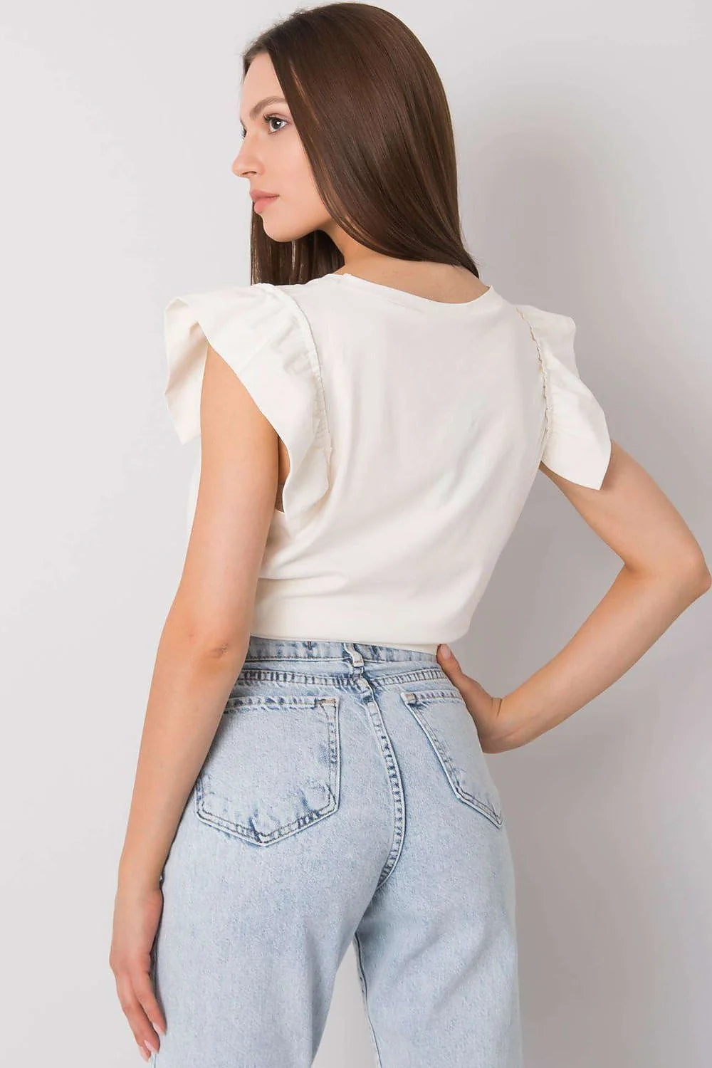 Top mode femme sans manches en coton graphique Ready to Travel ruffle neckline pastel yellow casual chic
