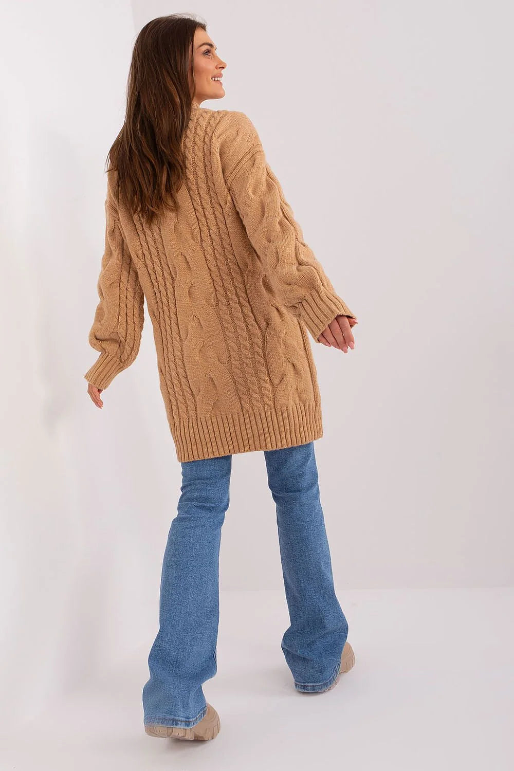 Pull long tricoté pour femme, motif torsadé, col montant côtelé, manches longues bouffantes, couleur beige camel, coupe ample, laine synthétique, automne-hiver