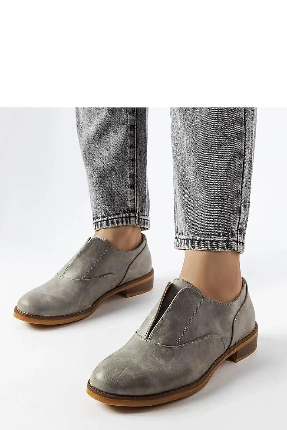 Chaussures basses femmes cuir gris Derby design moderne semelle bois confortable style casual-chic occasion多种多様