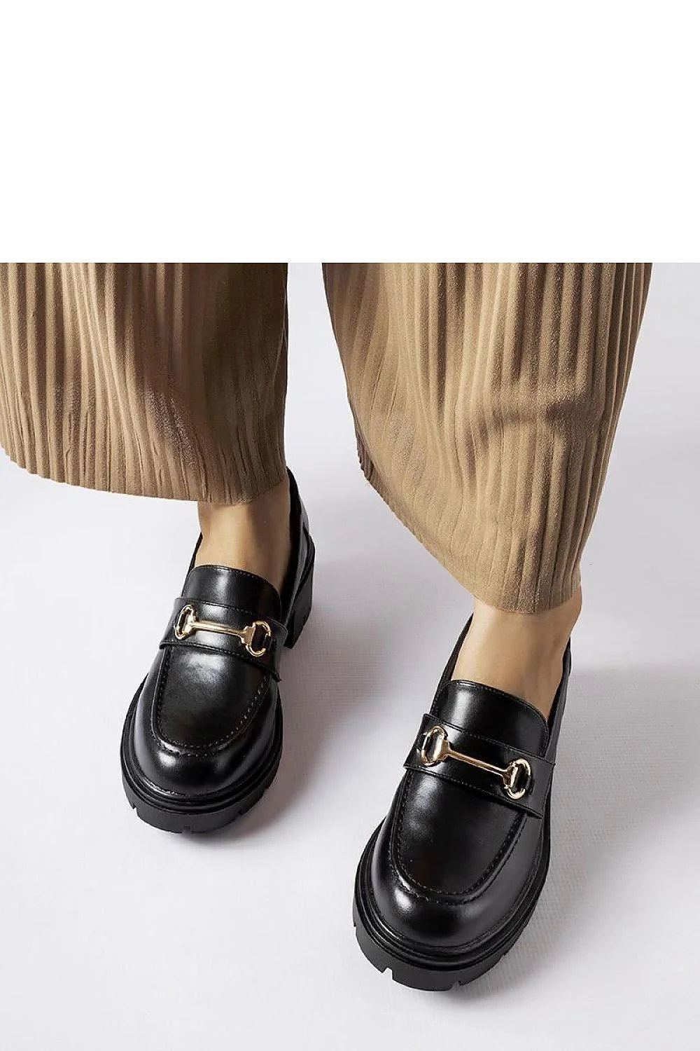 Mocassins pour femmes design chic et sophistiqué cuir noir semelle épaisse doré occasionnels soirées ville