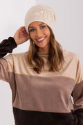 bonnet cachemire femme slouchy maille beige crème fin extensible doux chaud confortable élégant décontracté perles microstrass floral ajouré