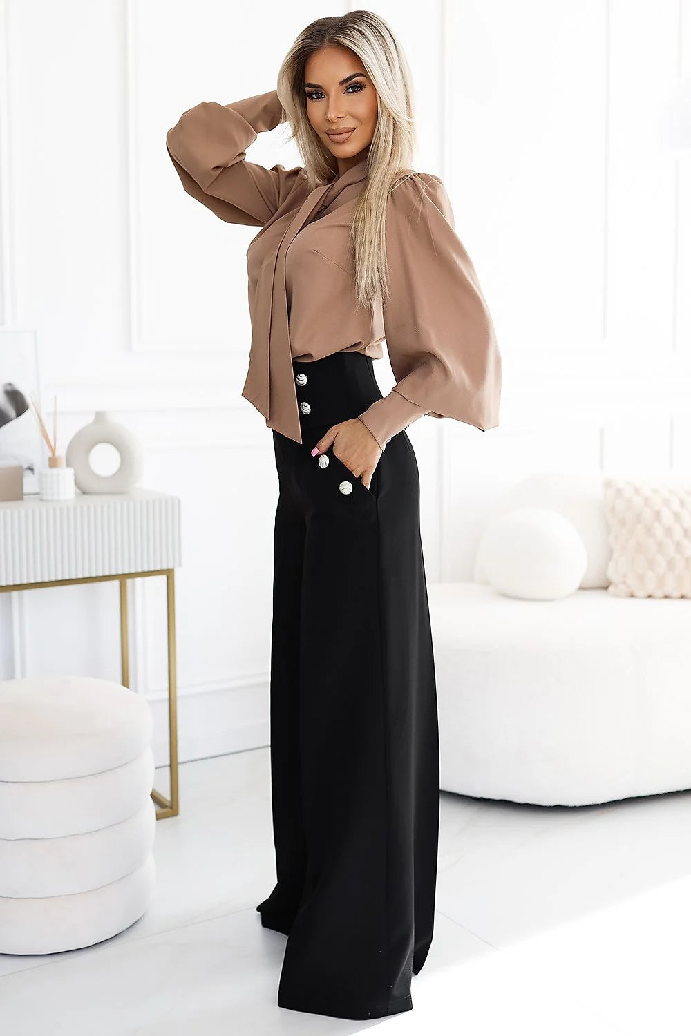 Costume élégant femme chemise col montant pantalon palazzo Numoco noir beige marron occasion formelle