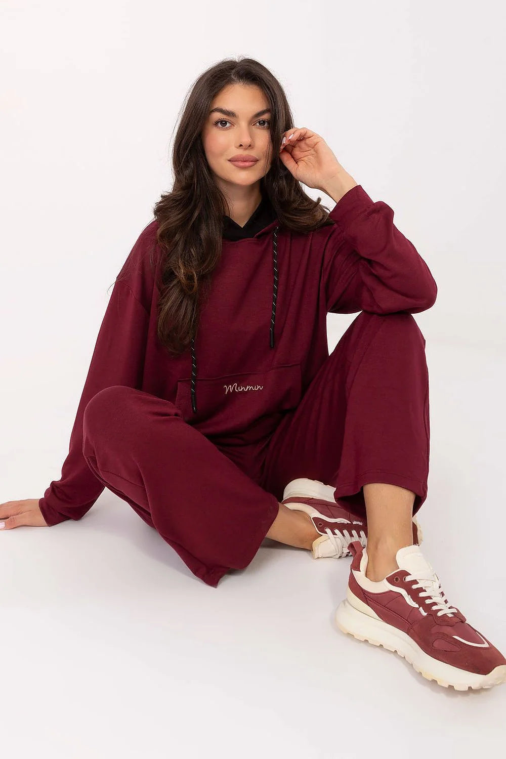 ensemble survêtement femme sweat capuche doublée bordeaux jersey doux viscose élasthanne coupe relaxed pantalon taille haute jambes droites
