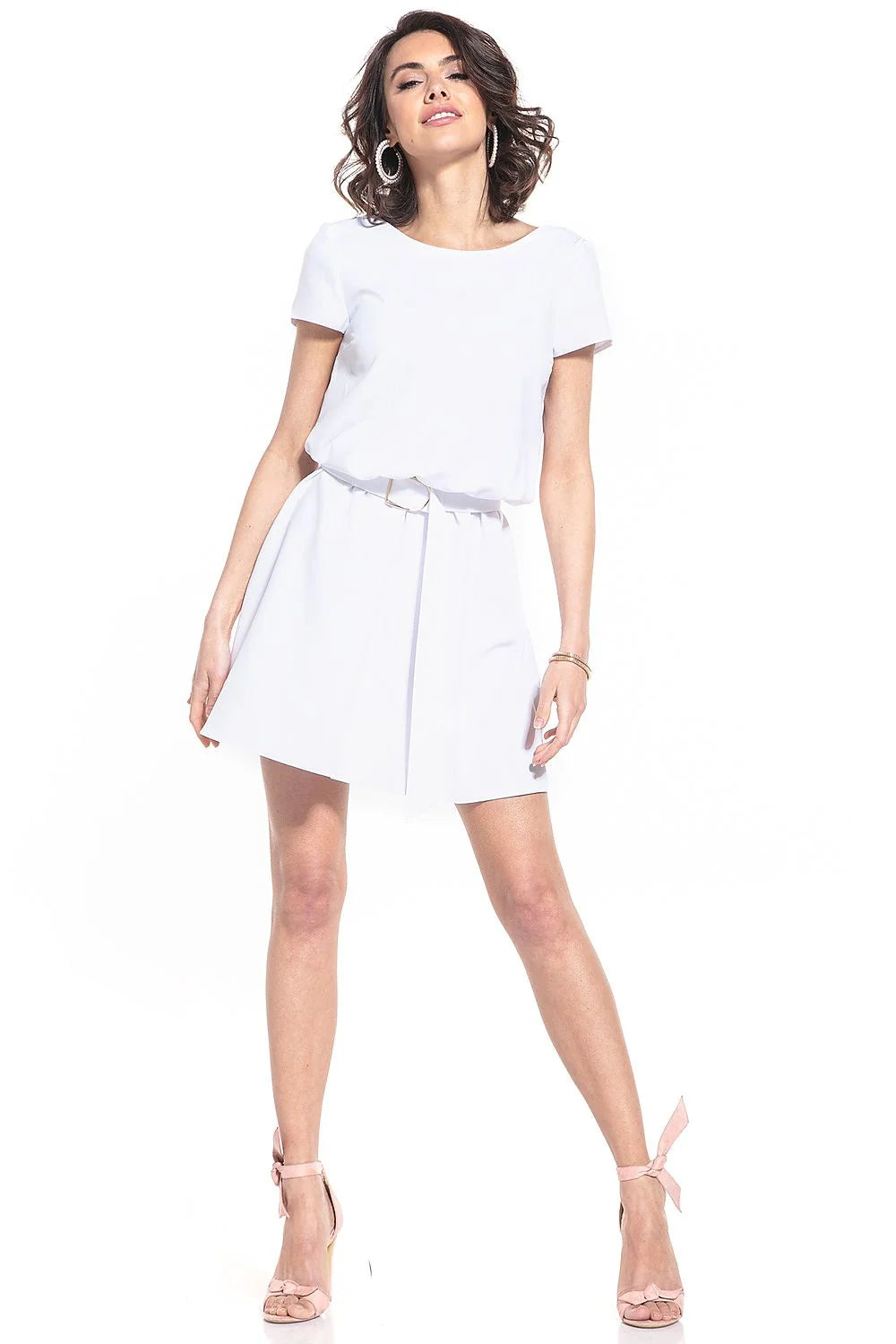 Robe légère bleu pastel élégante manches courtes ceinture chic pour événements mode féminine estivale