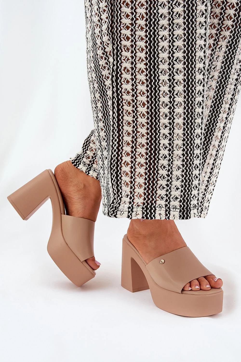 Mules à plateforme ouverte design contemporain cuir artificiel nude talon épais 10cm femme sandales été occasionnels