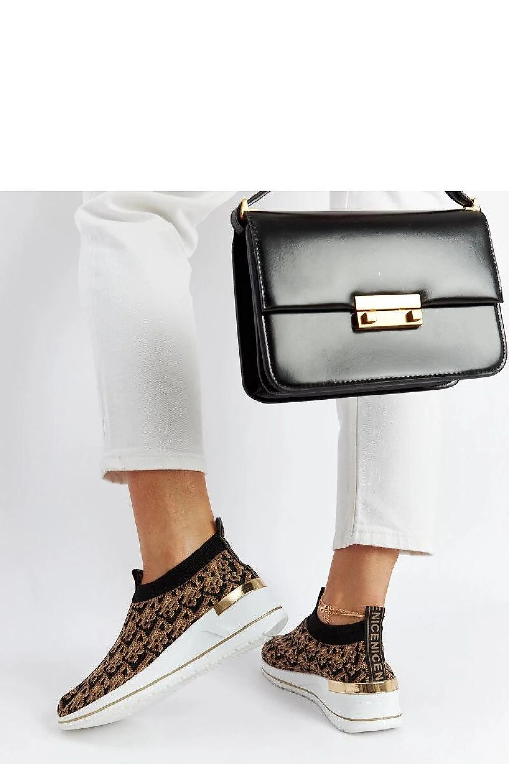 Baskets Solea sneakers femme slipon maille jacquard marron noir monogramme semelle plateforme blanche talon compensé doré stretch respirante amortissante