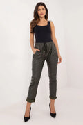 Pantalon femme Italy Moda coupe droite en éco-cuir viscosé polyester elastane taille haute jambes fuselées poches latérales vert olive