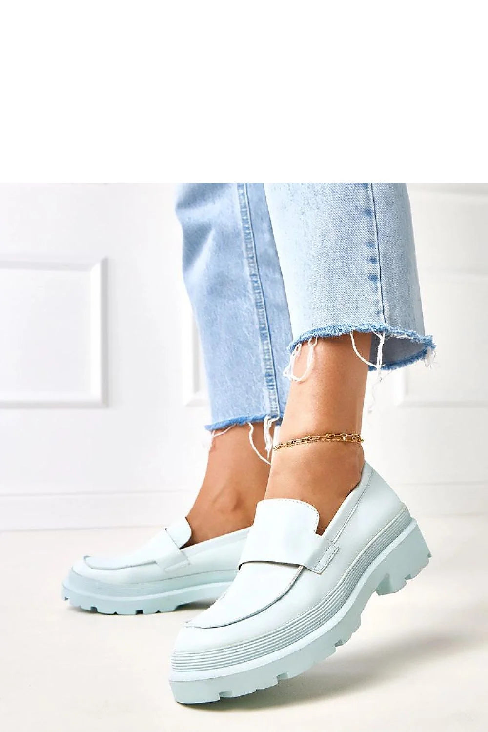 mocassins femme bleu pastel cuir synthétique plateforme talon 4cm bout rond semelle crantée antidérapante intérieure rembourrée empeigne lisse
