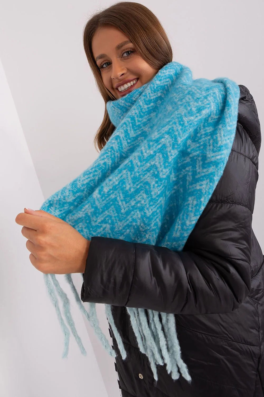 Écharpe longue mode femme motif géométrique bleu turquoise franges doux acrylique laine hiver automne