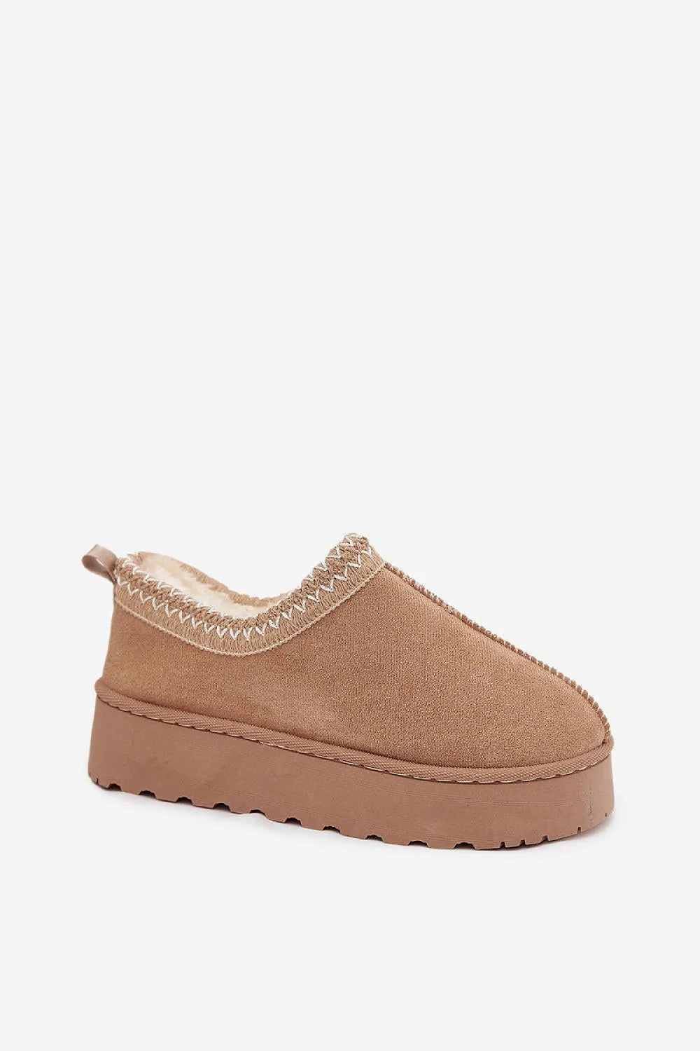 bottes neige femme suédine écologique beige camel bordure broderie zigzag fourrée doublure plateforme caoutchouc crantée antidérapante confortable chaude