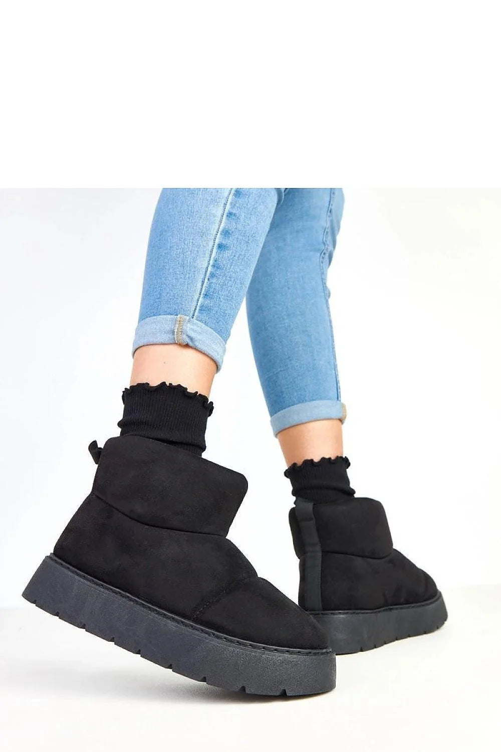 bottines femme cheville noir suédine matelassée revers roulé cocooning plateforme 4cm crantée caoutchouc bout rond doublure chaude semelle tissu confortable