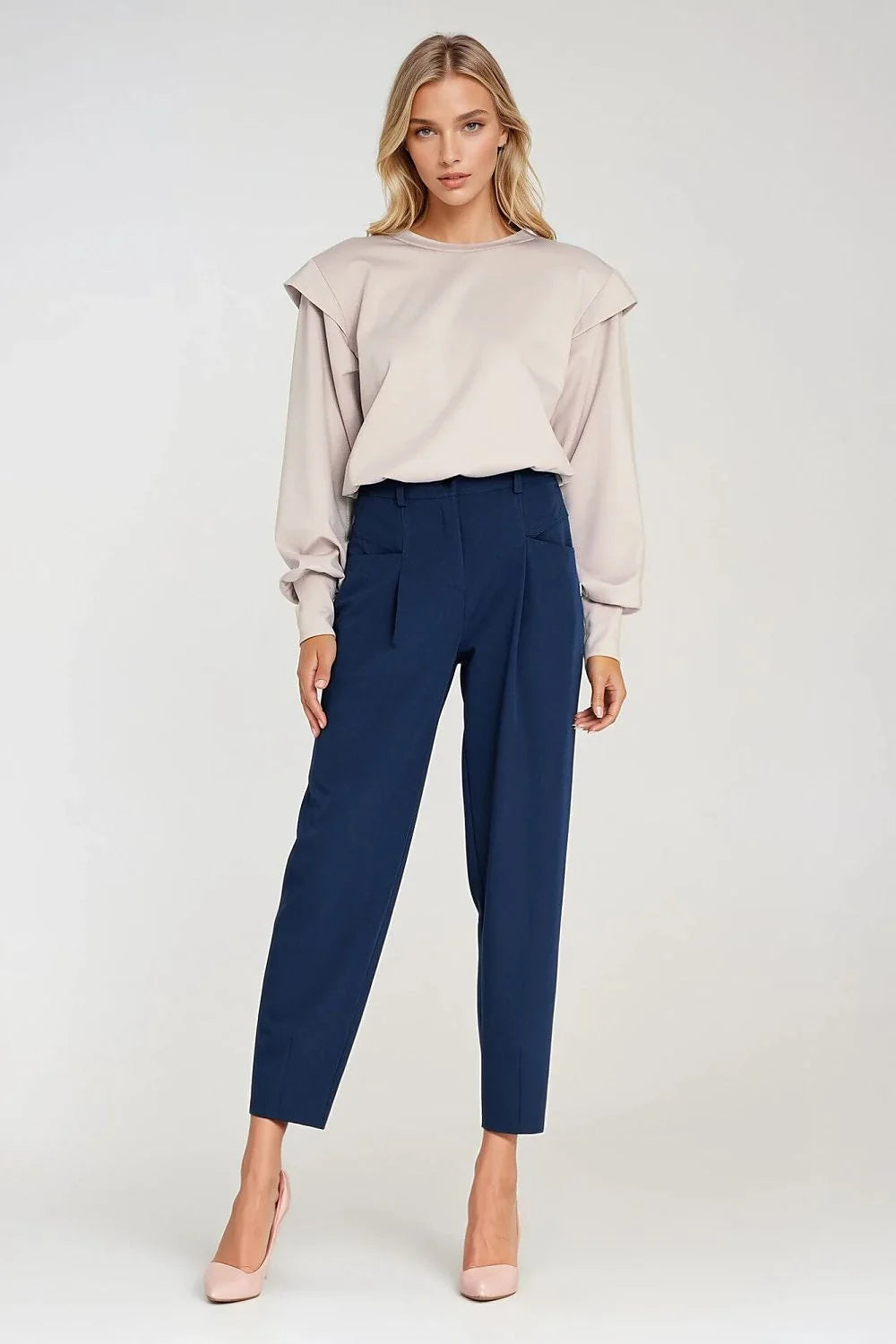 sweatshirt femme oversize col rond manches longues bouffantes poignets larges épaules structurées bas ceinturé coupe courte
