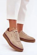 Chaussures de sport féminines en cuir et daim style casual chic couleur beige bordeaux confort maximal design moderne