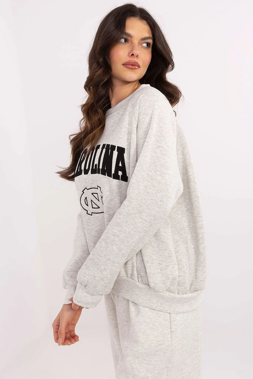 Sweatshirt femme décontracté Carolina en coton gris chiné longues manches col rond logo stylisé