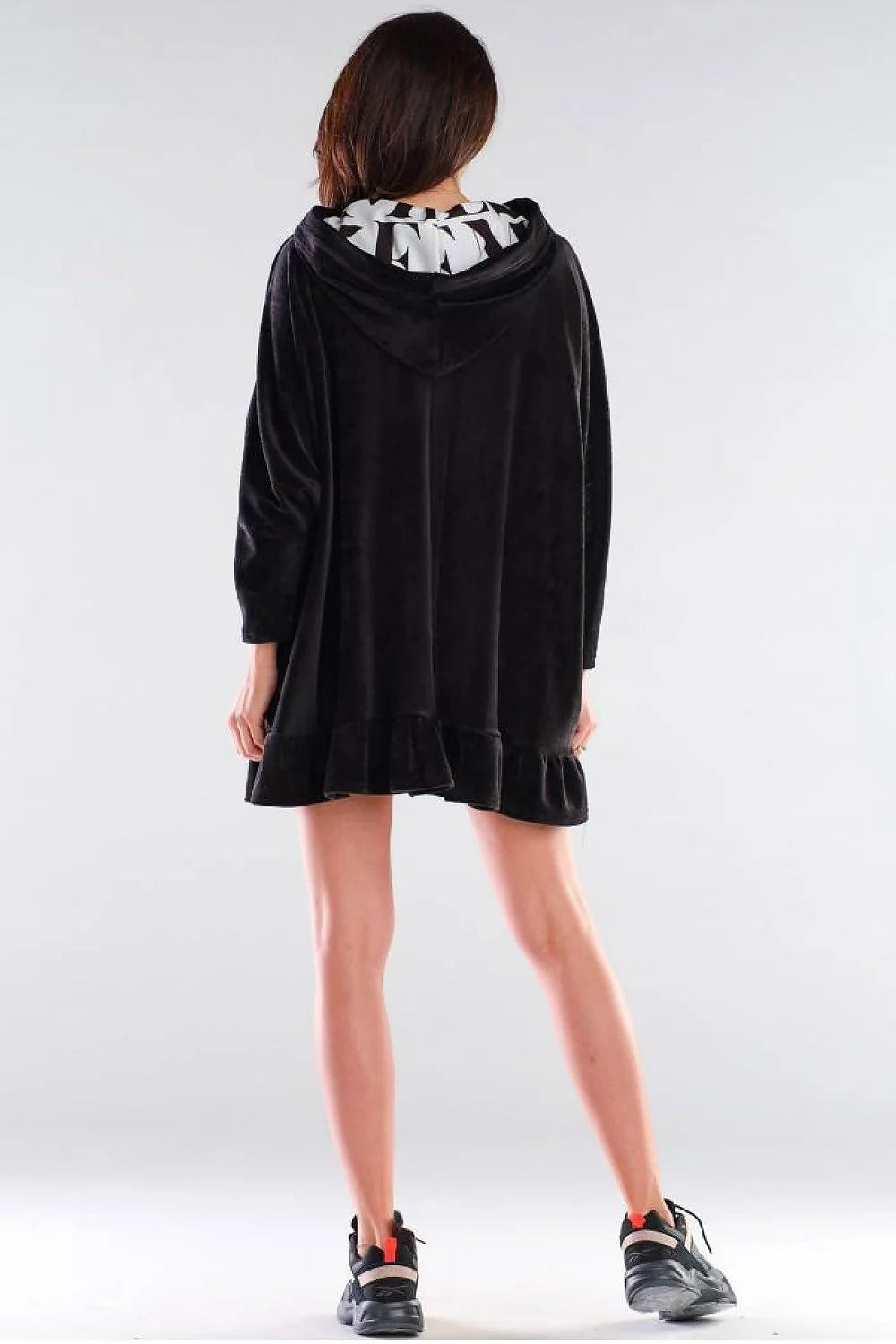 Robe femme coton décontractée élégante noire avec capuche manches longues confort universel taille polyvalente
