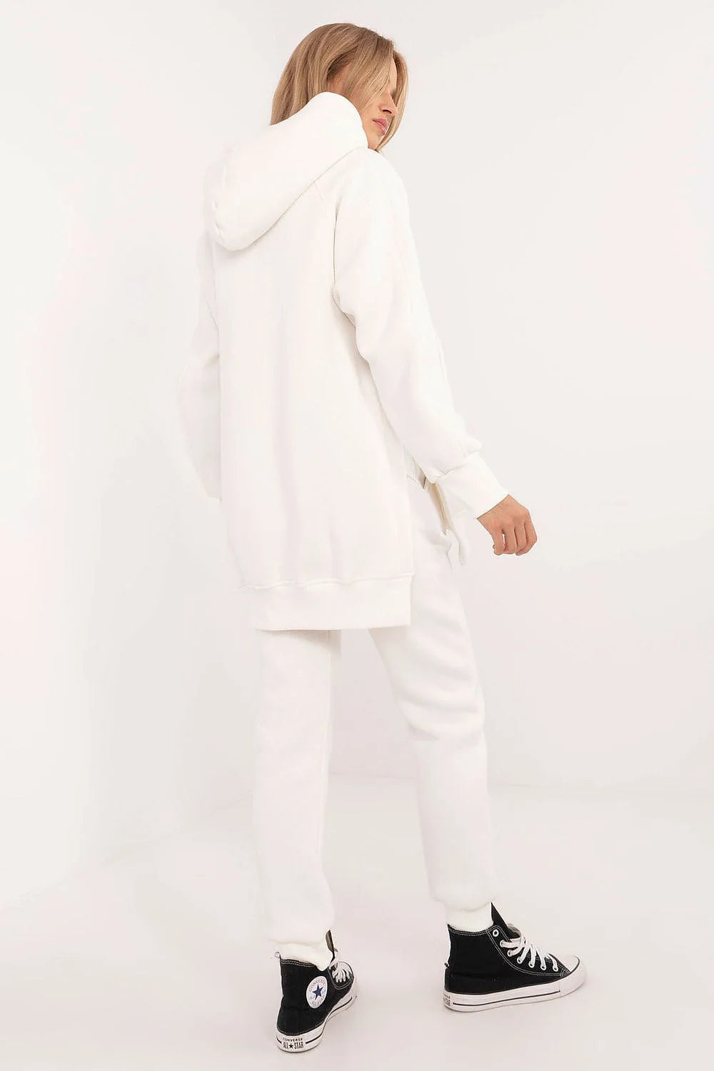 Ensemble de survêtement femme style décontracté athlétique couleur blanche sweat à capuche pantalon joggers matériau coton élasthanne confort fonctionnalité