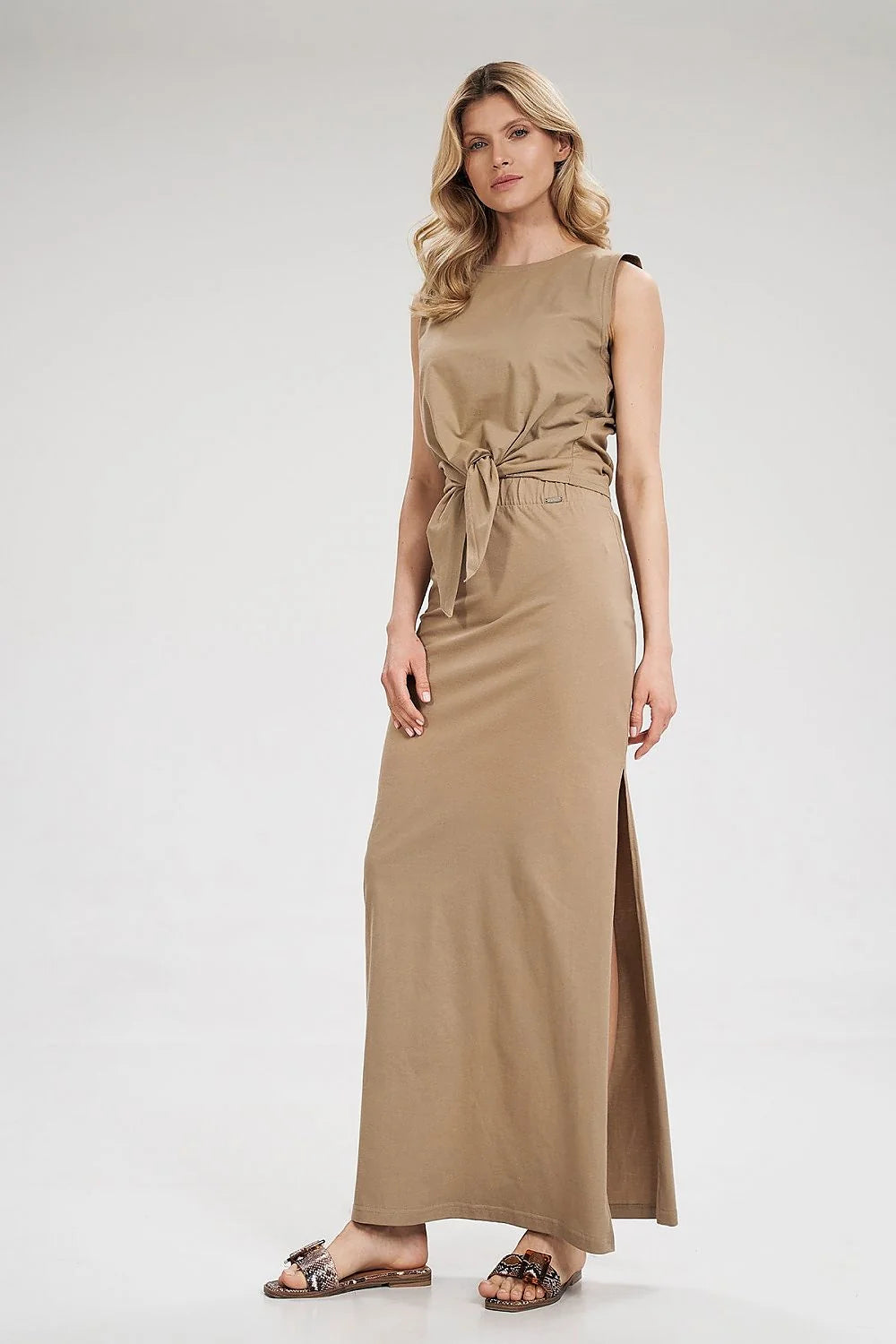 Robe longue en coton beige casual élégante avec ceinture drapée fente pour femme moderne