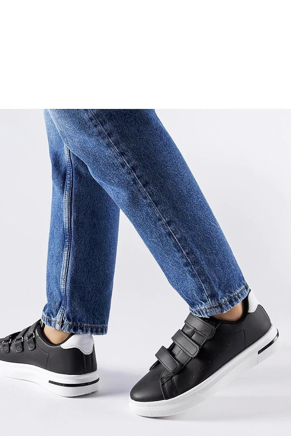 baskets Solea femmes basses noir semelle épaisse blanche similicuir velcro triple scratch boucles métal col rembourré antidérapante minimaliste urbain