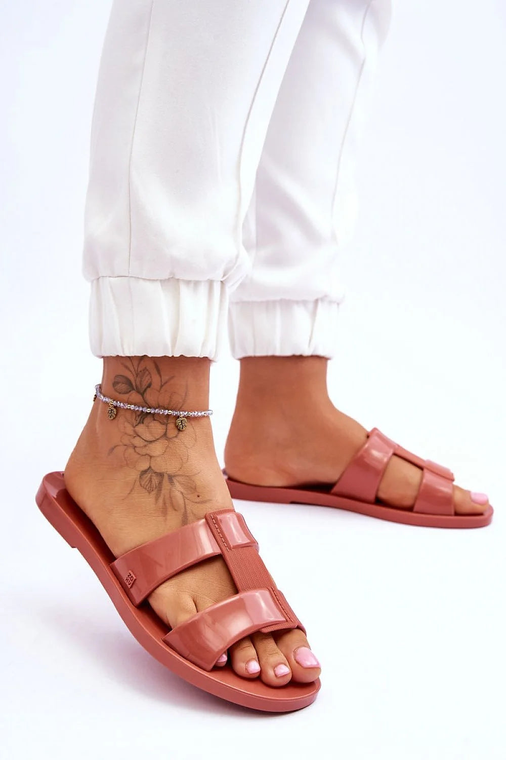 Sandales pour femmes style moderne minimaliste végan matière synthétique rose nude confort été occasion décontractée