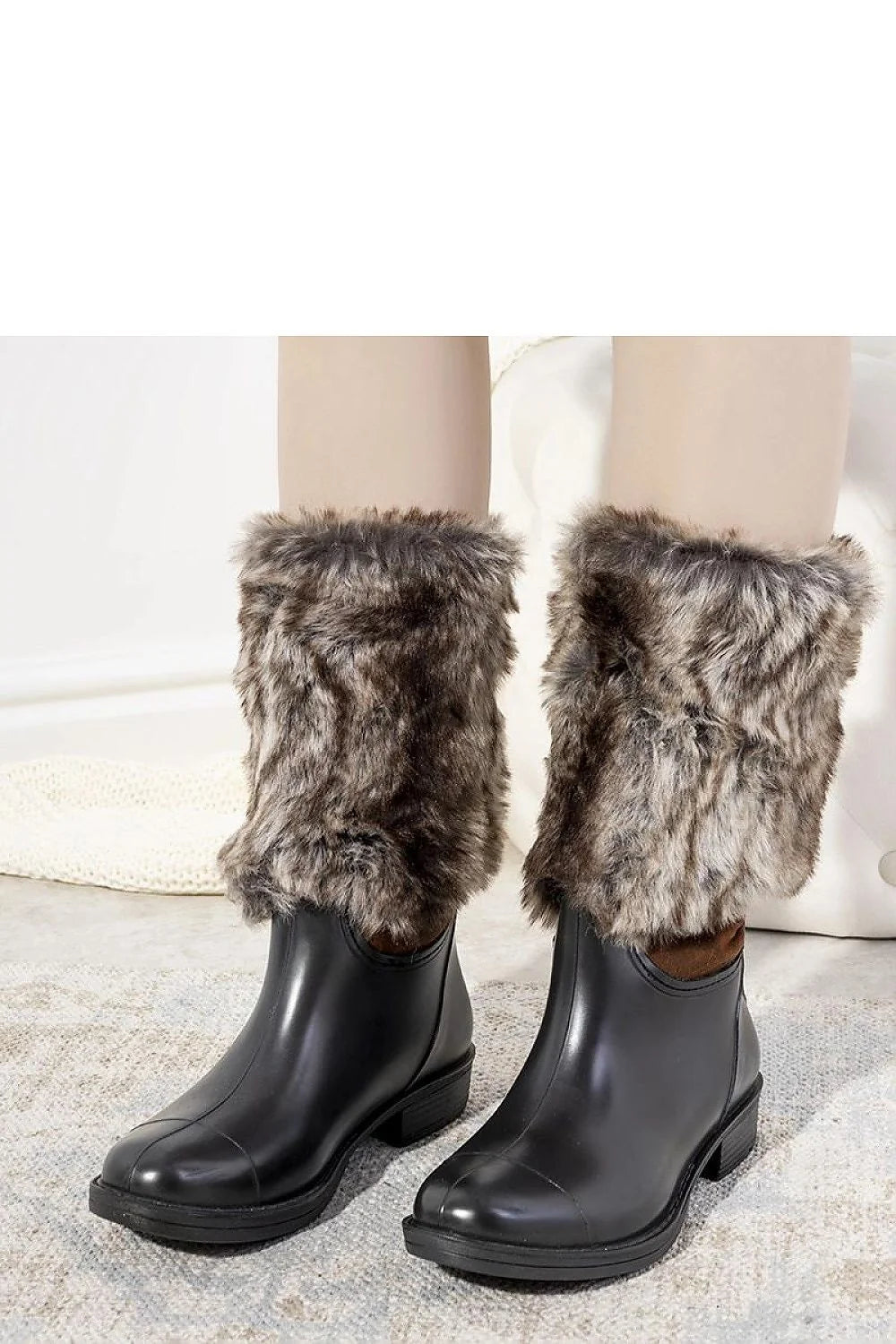 bottines fourrure fausse caoutchouc waterproof mihaute automne hiver confort chaud doublure pelage taupe gris semelle antiderapante urbaine chic
