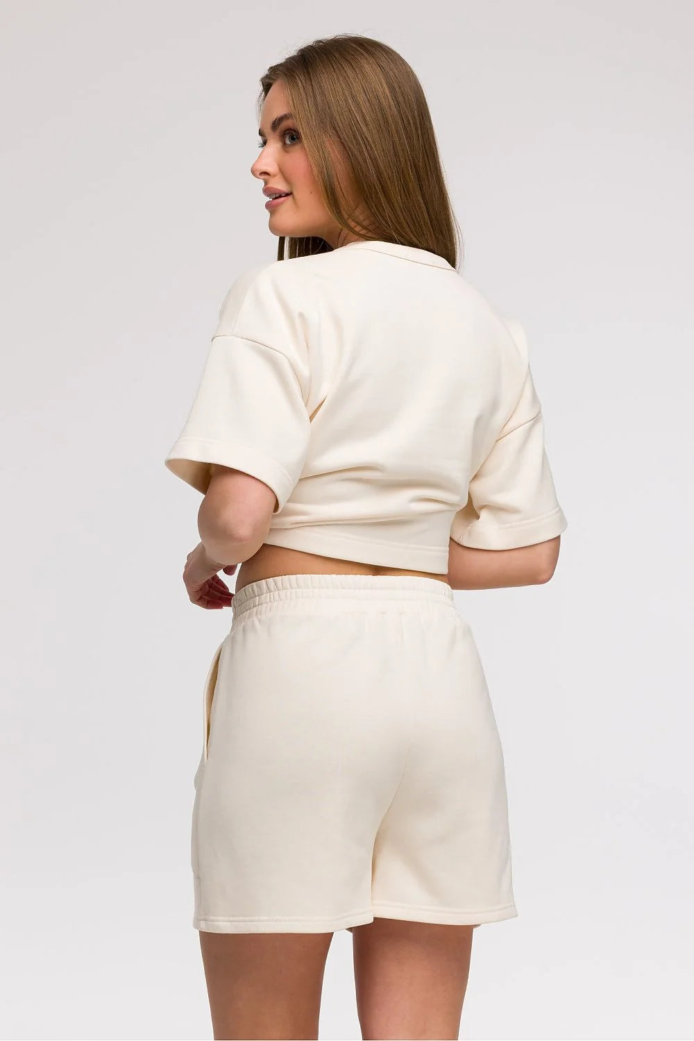 Shorts Be Wear pour femmes, style casual été, taille haute élastique, poches avant, tissu coton polyester, légers, mi-cuisse, couleur crème claire
