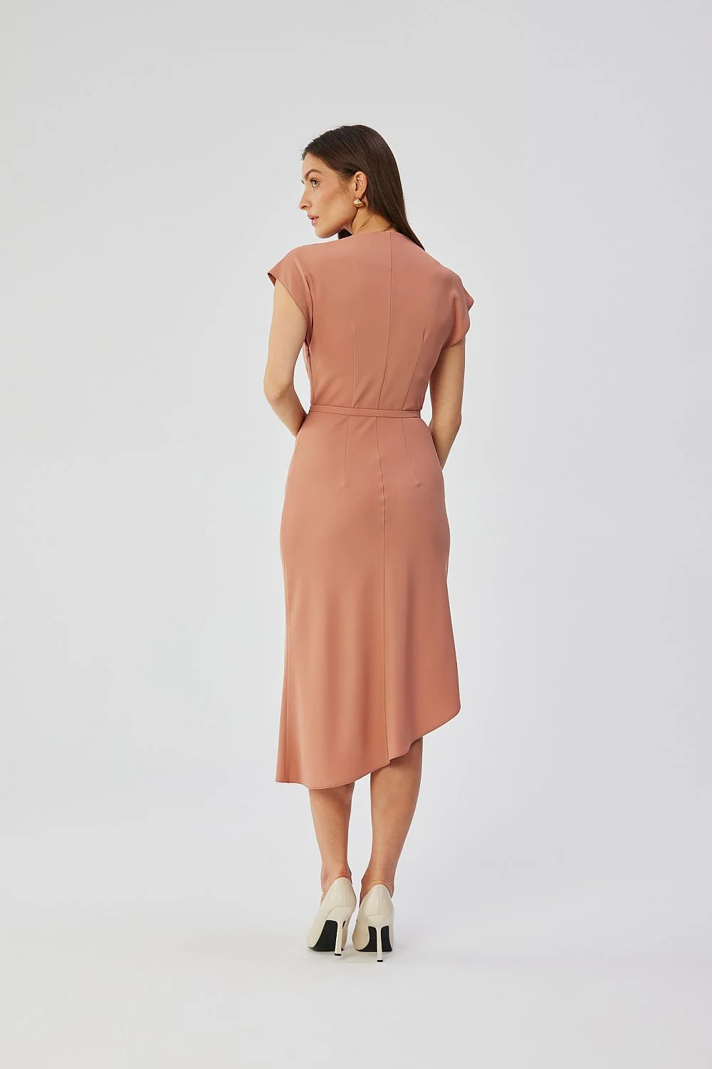 Robe de cocktail Stylove élégante coupe crayon encolure aquatique manches chauve-souris ceinture assortie Pologne femme mode soirée