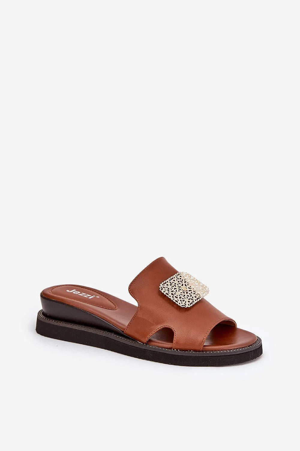 Sandales femmes design ouvert boucle argentée simili cuir marron semelle noire confort talon compensé occasionnels été