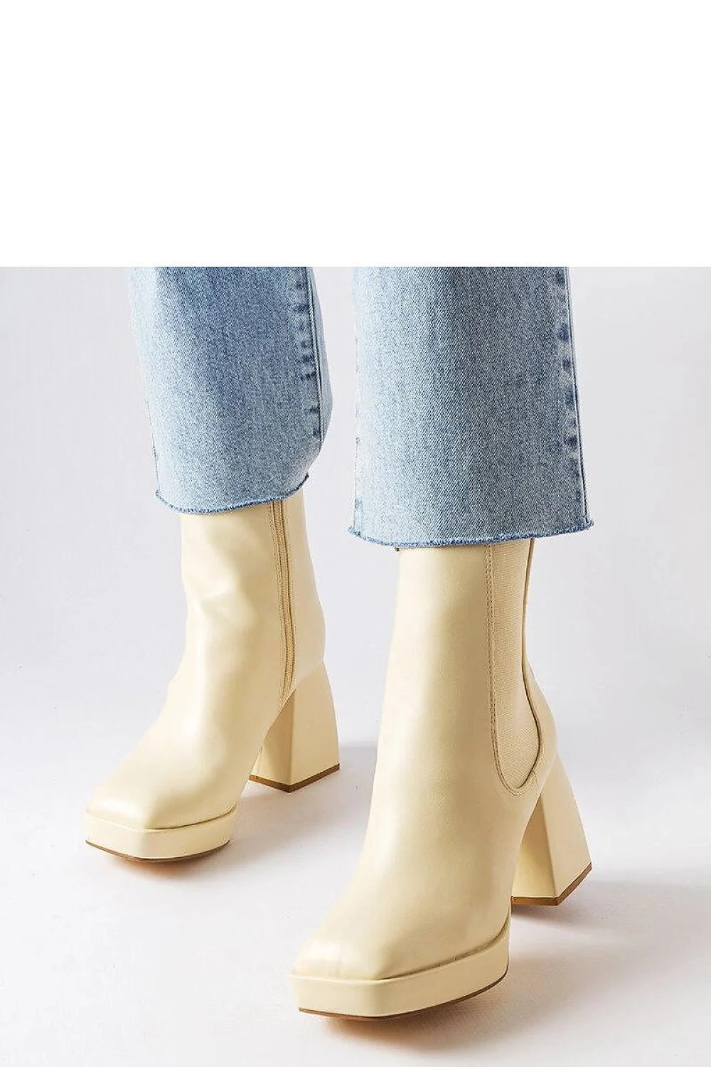Bottes à talons massifs modernes couleur crème simili cuir femmes plateforme carrure élégante mode hiver