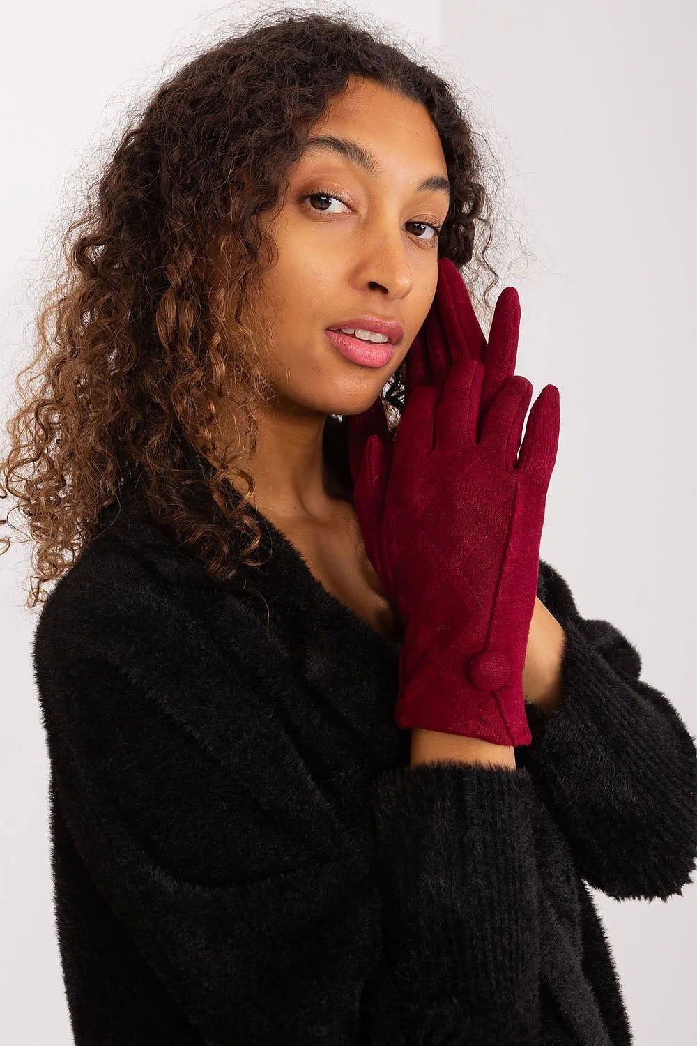 Gants élégants pour femmes en suède motif géométrique boutons décoratifs manches longues couleur rouge