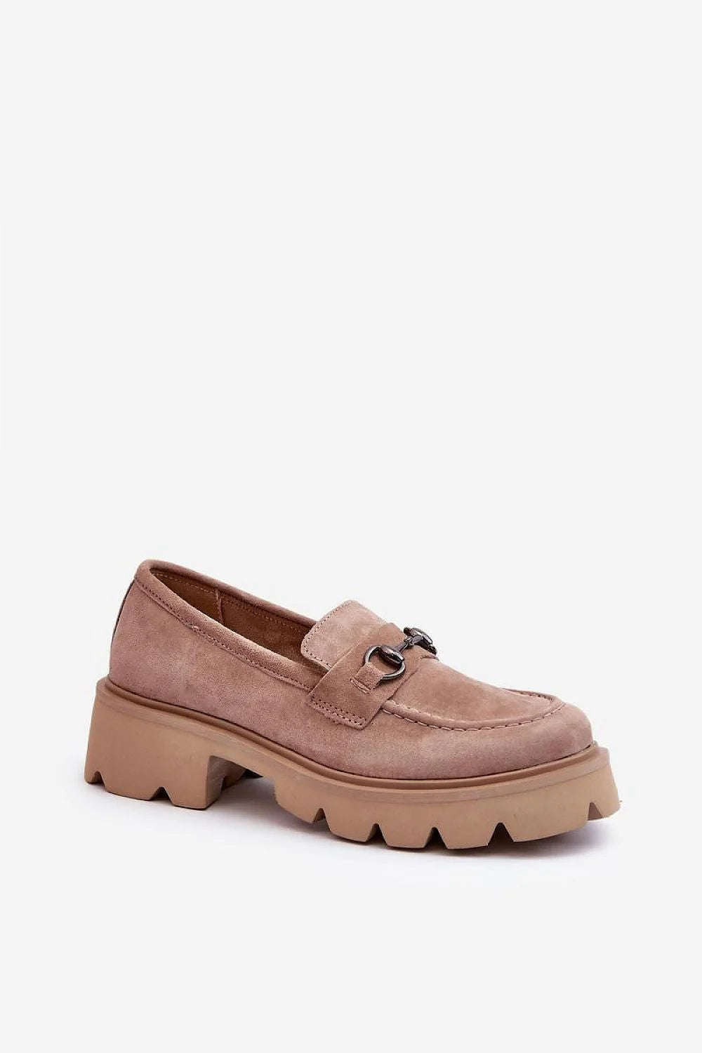 Mocassins Vinceza femme daim beige taupe moderne semelle épaisse crantée confortable bout rond mors argenté surpiqûres