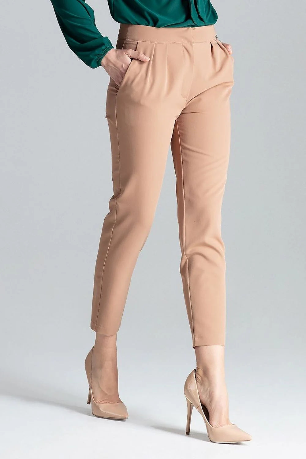 Pantalon femme cigarette 7/8 plis devant poches biais fermeture zip taille haute vert émeraude polyester viscose occasion professionnelle soirée