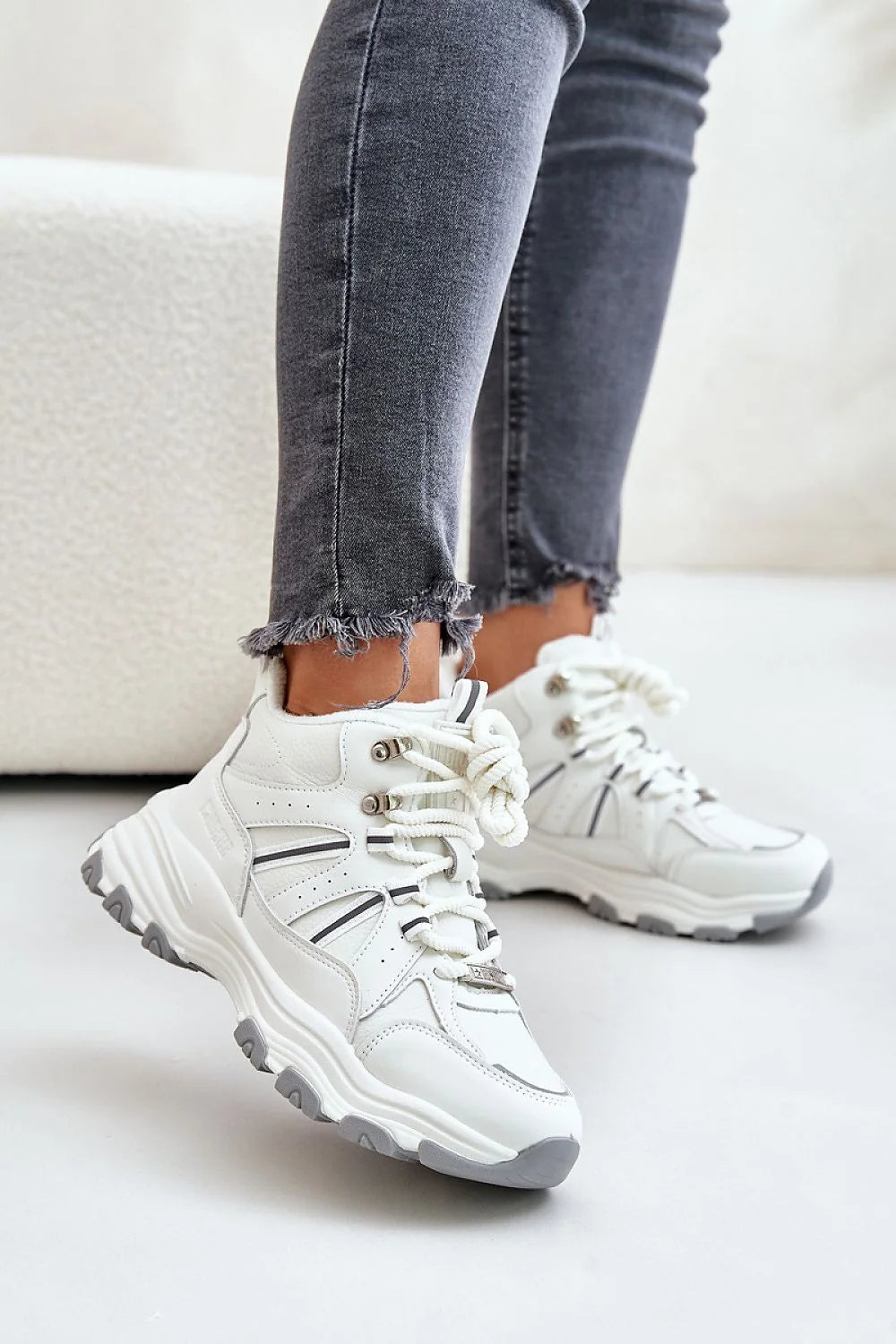 Baskets montantes femmes design moderne couleur blanc rembourrage confort cuir synthétique plateforme 3.5cm style sportif urbain Big Star
