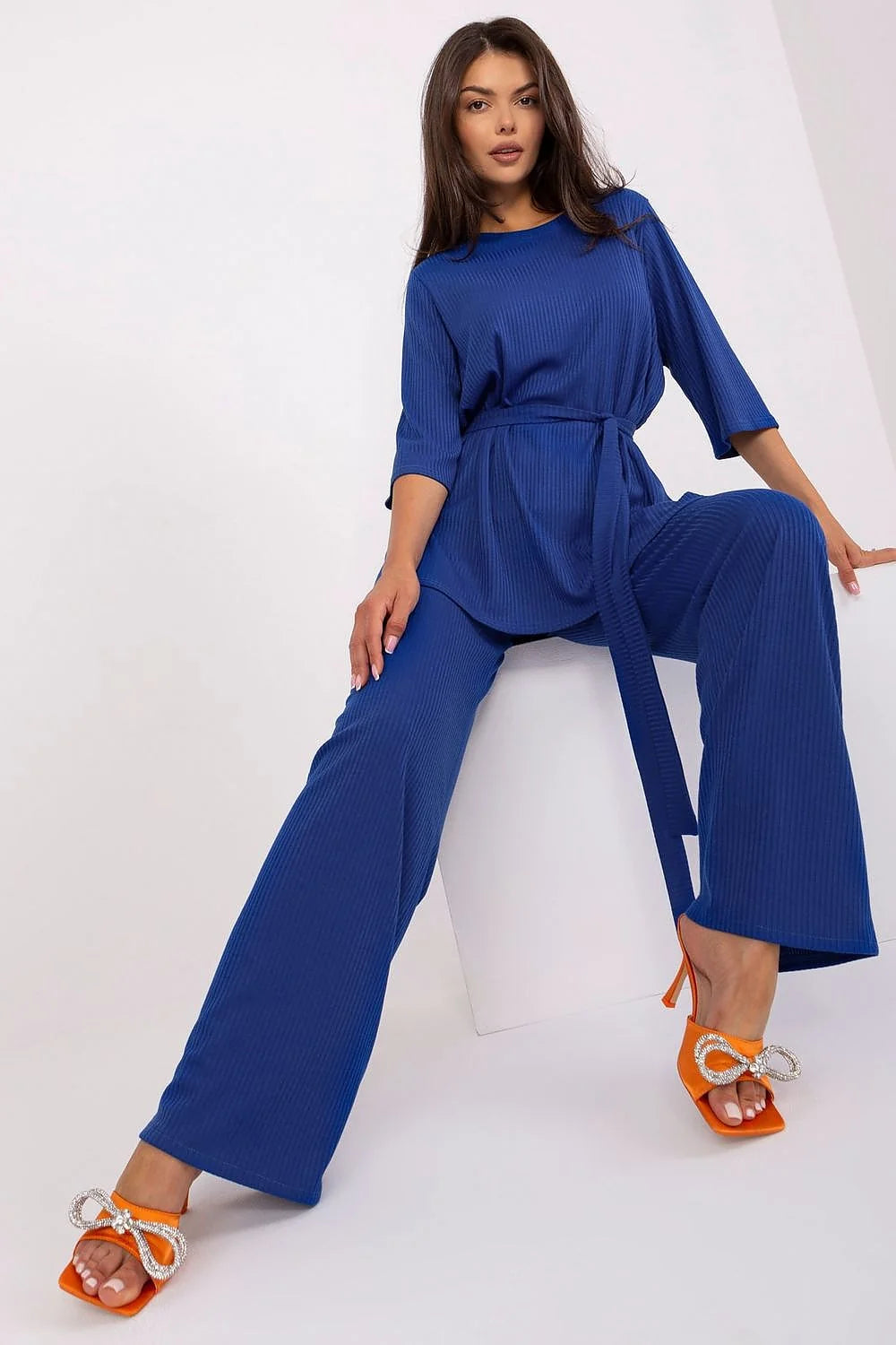 Ensemble féminin Lakerta en coton élasthanne côtelé bleu profond haut manches 3/4 pantalon large ceinture ajustable occasion décontractée chic