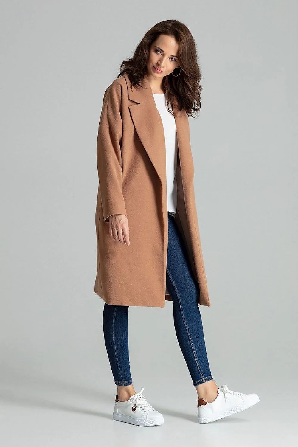manteau femme laine bordeaux ceinturé coupe droite col châle revers mi long genoux poches latérales thermorésistant élégant