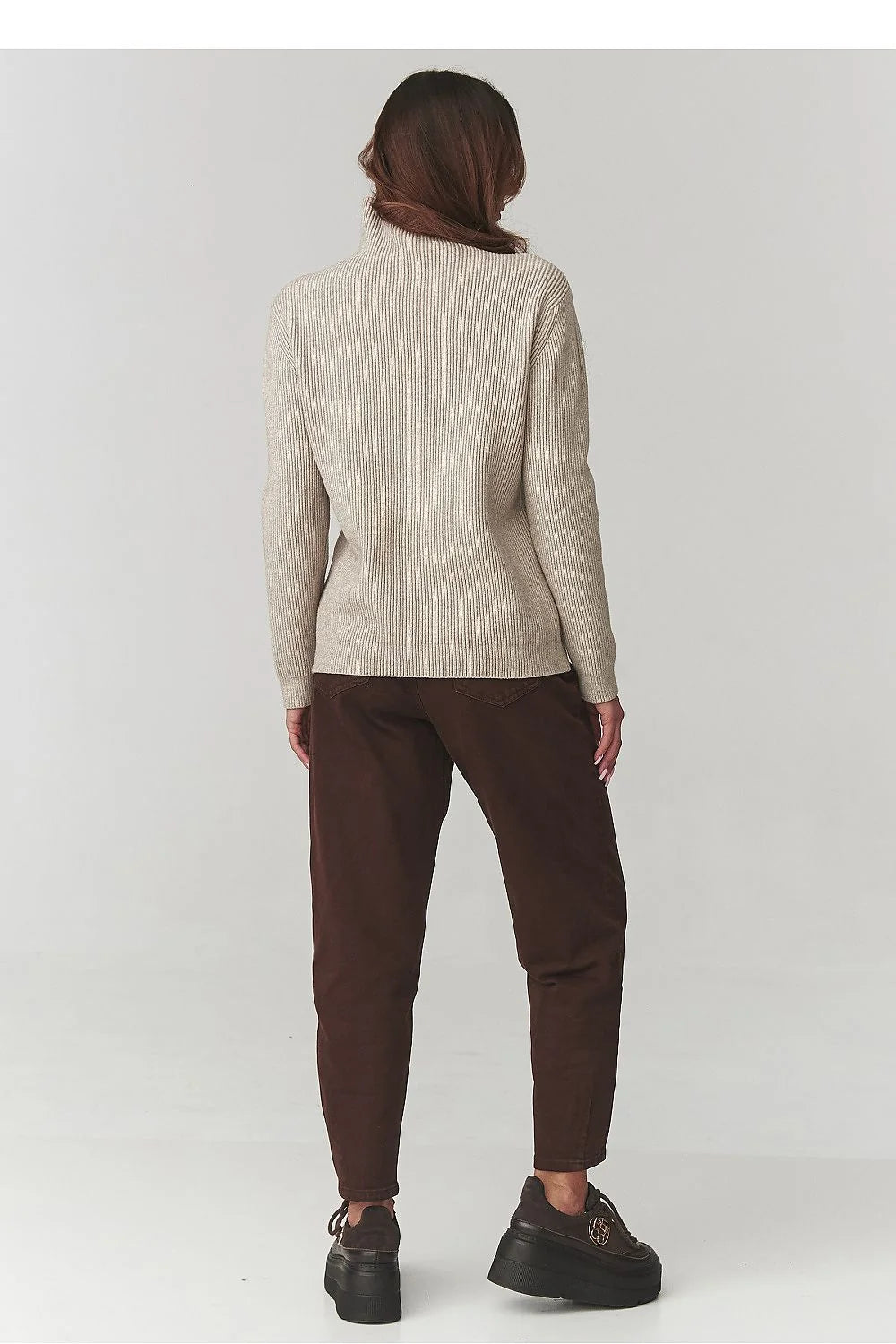 pull femme col roulé côtelé beige clair tricot miépais oversize coupe droite manches longues bassin viscose polyamide polyester