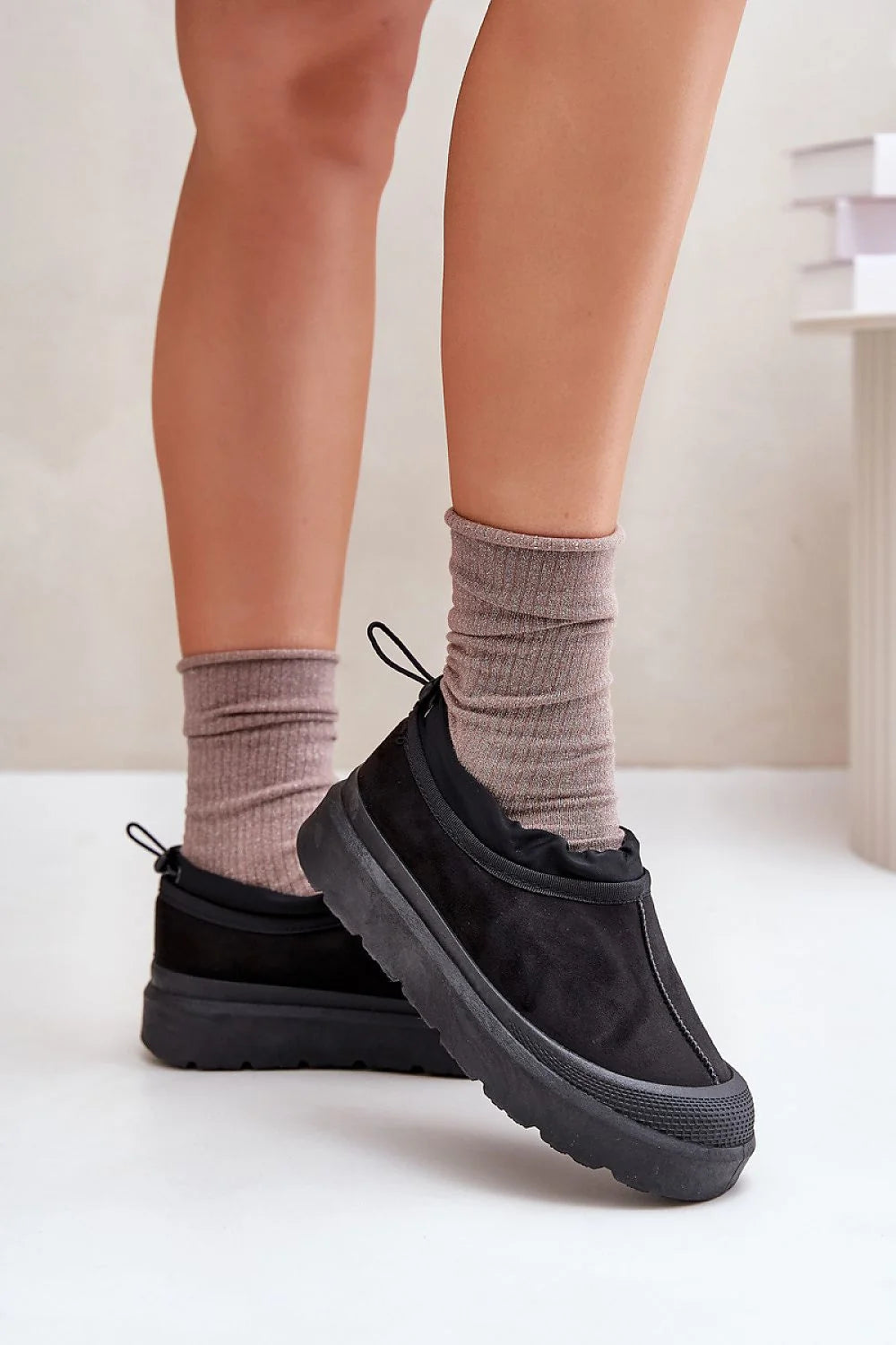Bottes de neige modernes pour femmes en suède noir fourrure isolateur thermique confortable低 compensated sole urban casual