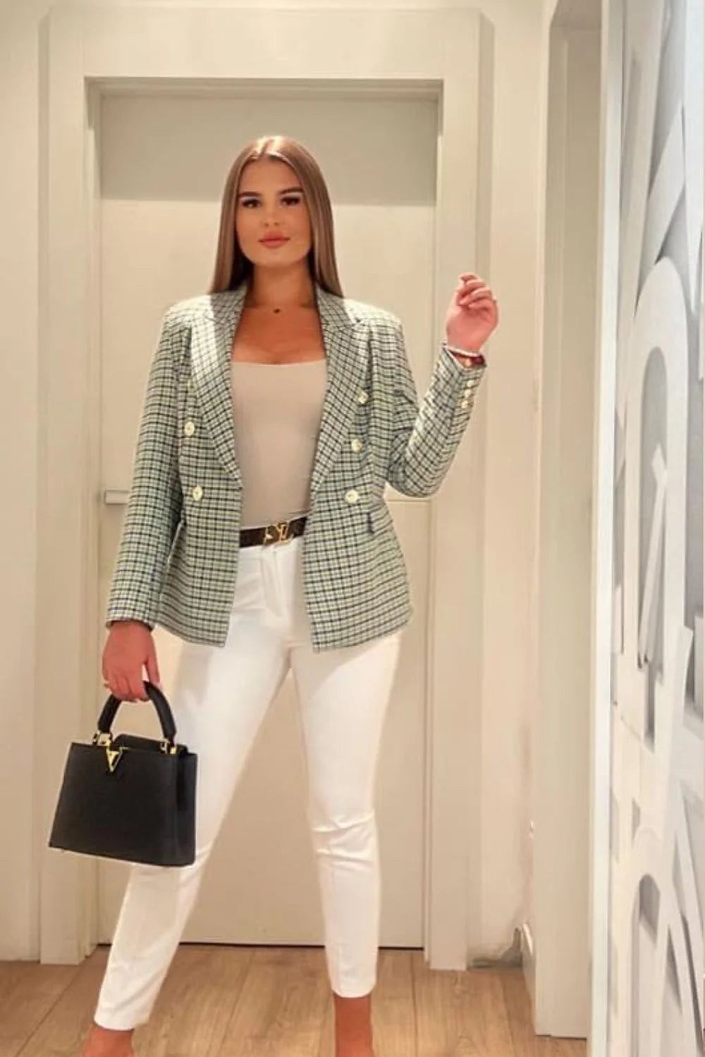 Blazer à carreaux féminin double boutonnage laine polyester coton beige doré taille ajustée épaules structurées mode professionnelle