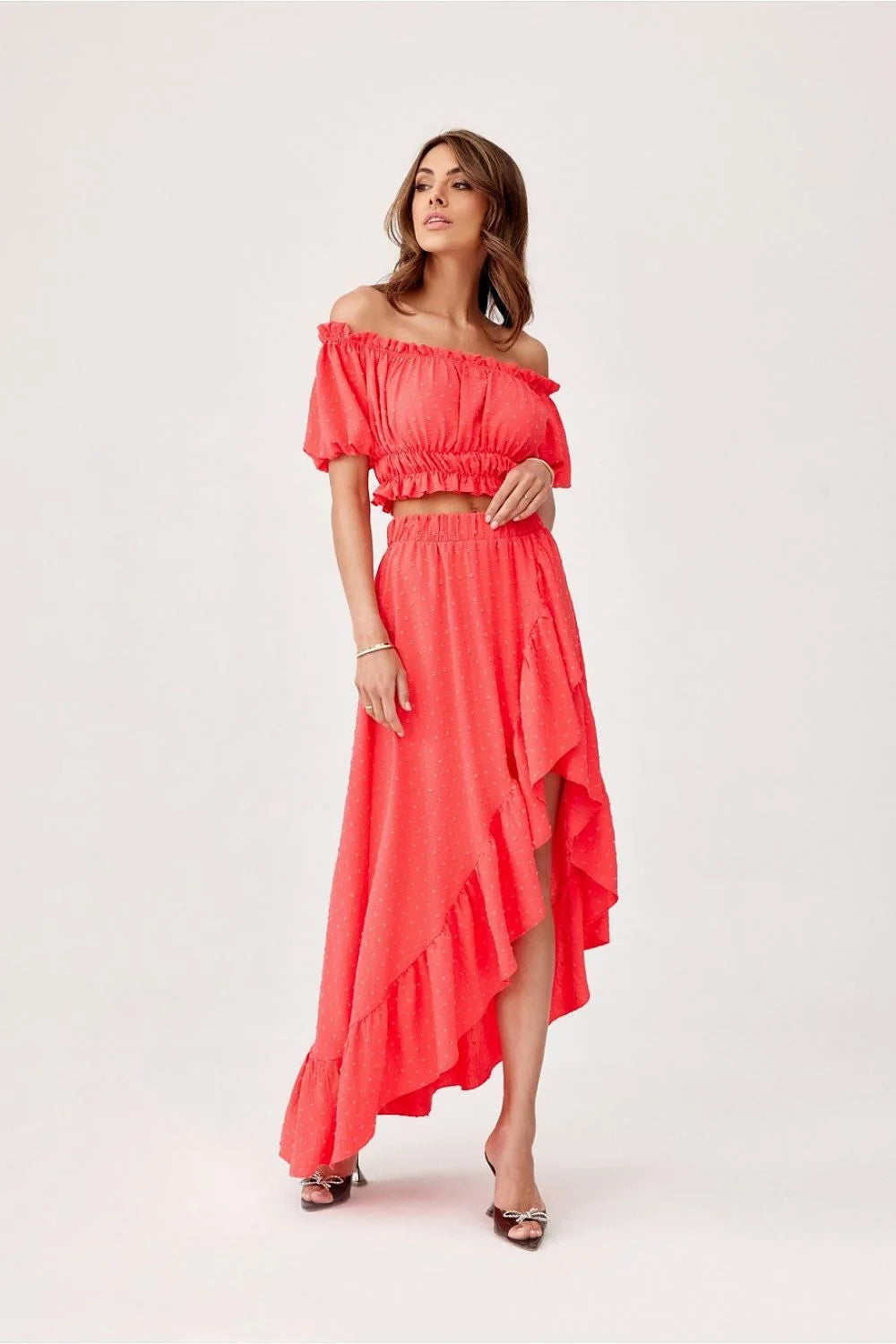 Ensemble Roco Fashion chemisier épaules ouvertes jupe asymétrique tissu doux couleur rouge vif été femme