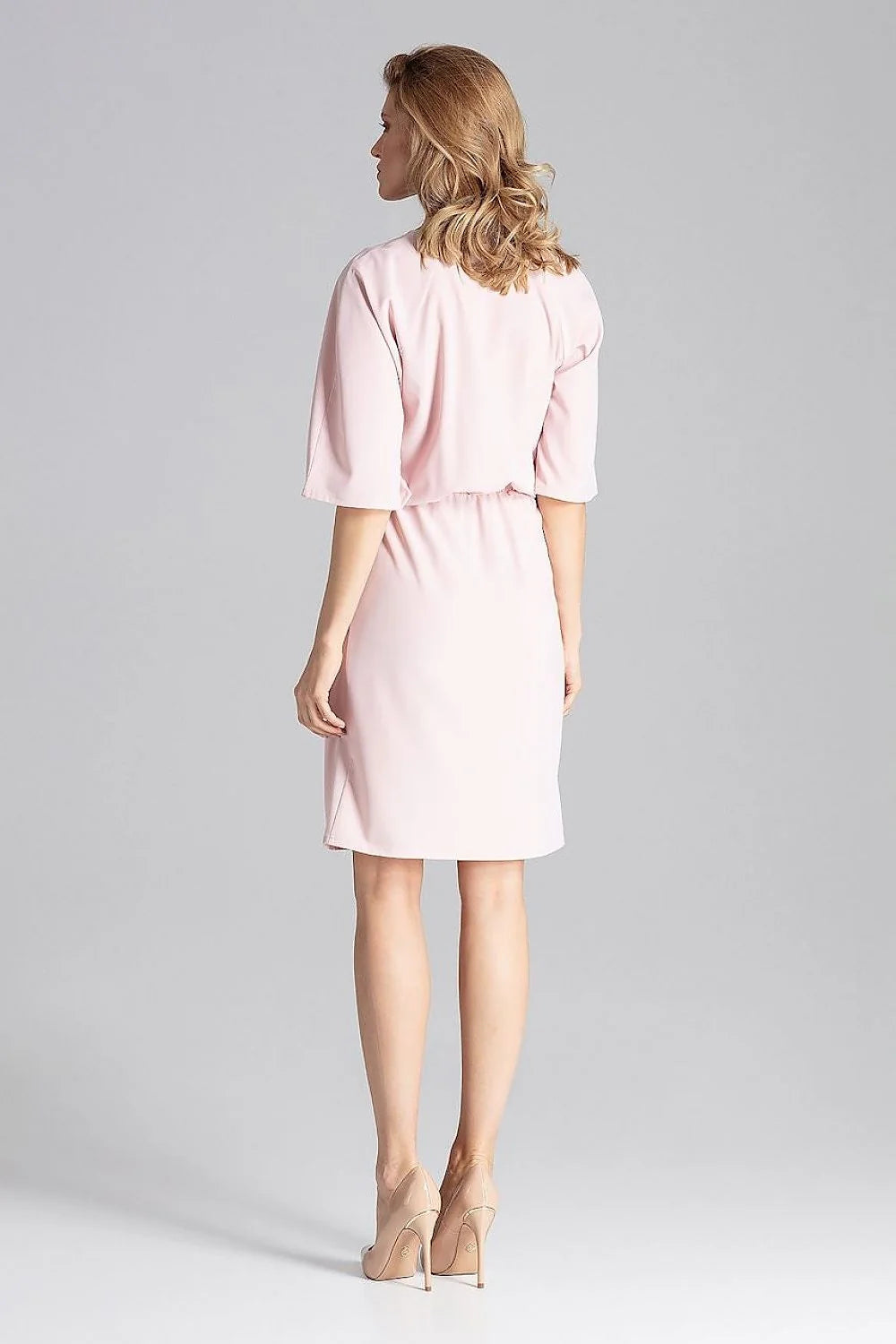 Robe fluide en polyester jaune moutarde élégante avec manches amples et ceinture pour femmes modernes