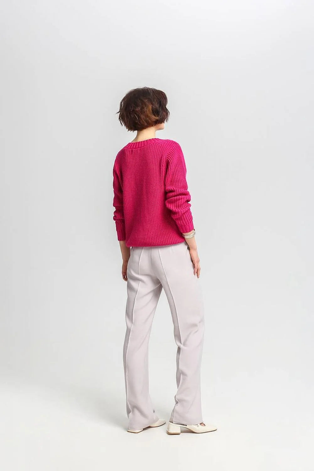 Pull femme MKM en coton 100% maille côtelée encolure V profonde coupe décontractée fabrication artisanale Pologne