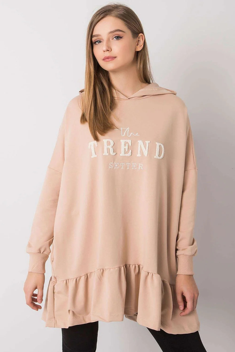 Sweat à capuche oversize coton blanc confortable tendance manches longues pour style décontracté féminin chic
