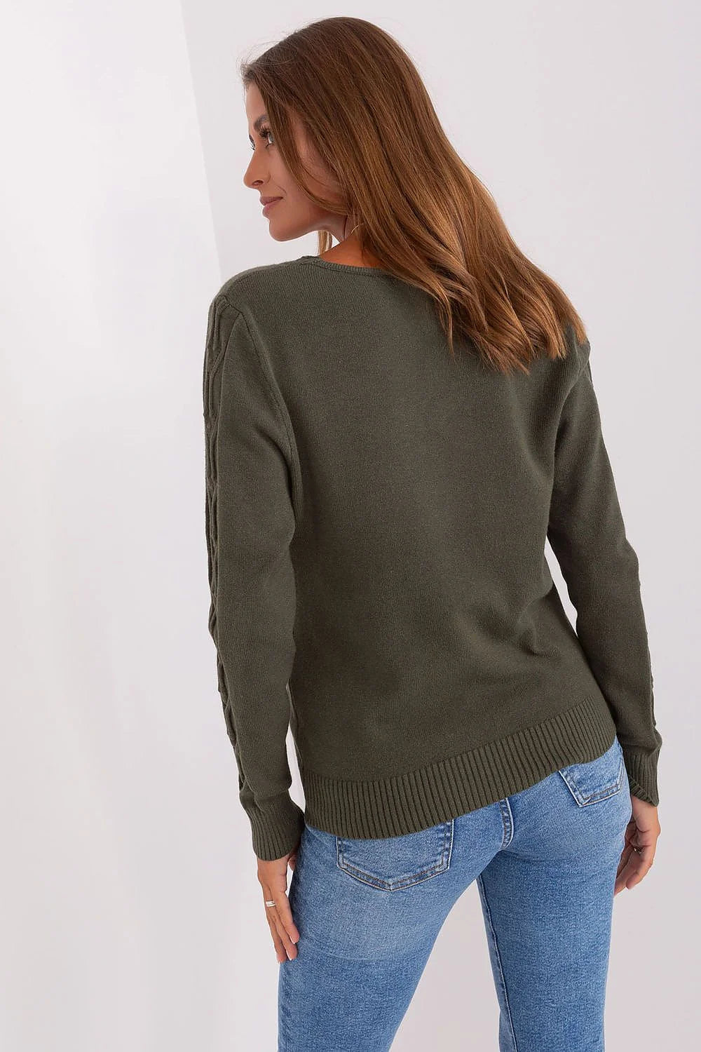 Pull pour femme en coton et acrylique vert olive profond, manches longues, encolure en V, motif torsadé, coupe ajustée, idéal pour les saisons fraîches