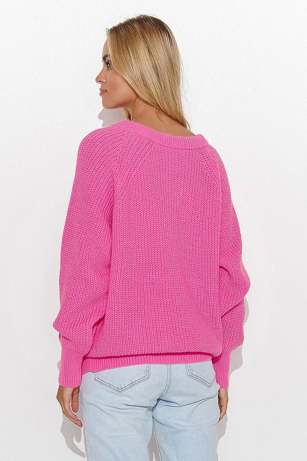 pull femme Makadamia maille épaisse fuchsia col V profond oversize manches longues bouffantes côtelé emmanchures tombantes pastille dorée discrète