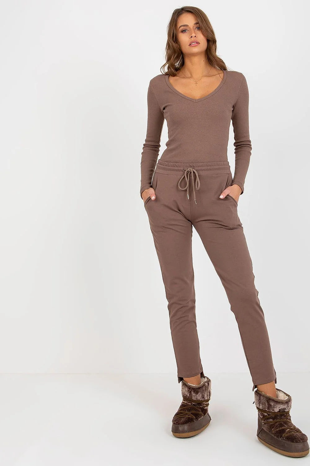 Pantalon survêtement Relevance pour femme col V manches longues taille élastique fausse fourrure chaussures slim fit