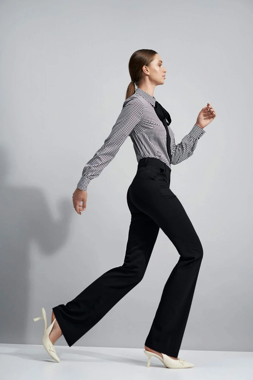 Pantalon long Nife noir femme style classique professionnel taille haute ceinture panneau cousu jambes évasées coupe ajustée polyester viscose élasthanne