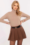 Pull col roulé longues manches cœur brodé pull féminin beige jupe évasée marron ceinture dorée