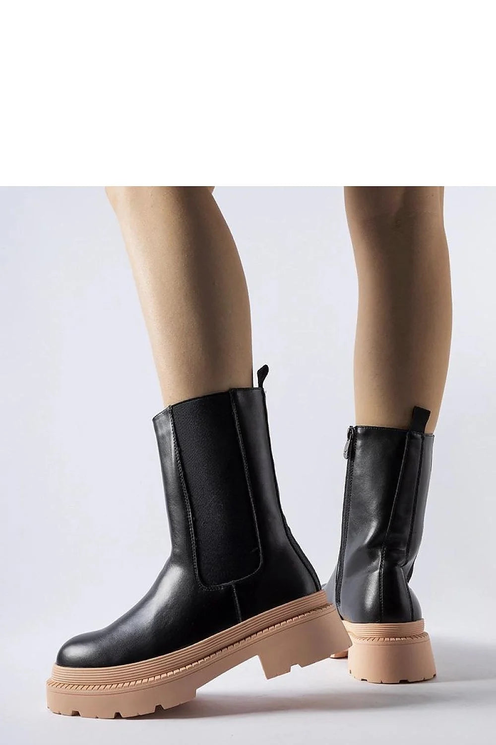 bottes femme mi mollet cuir synthétique noir semelle beige clair plateforme crantée bout arrondi fermeture éclair intérieure empiècement élastique latéral