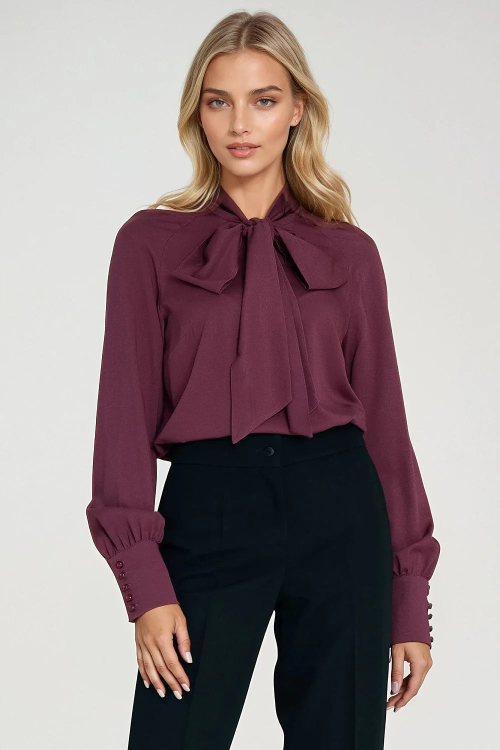 chemisier femme viscose délicate bordeaux fluide tombé coupe légèrement ample manches longues poignets froncés boutons décoratifs lavallière nouée