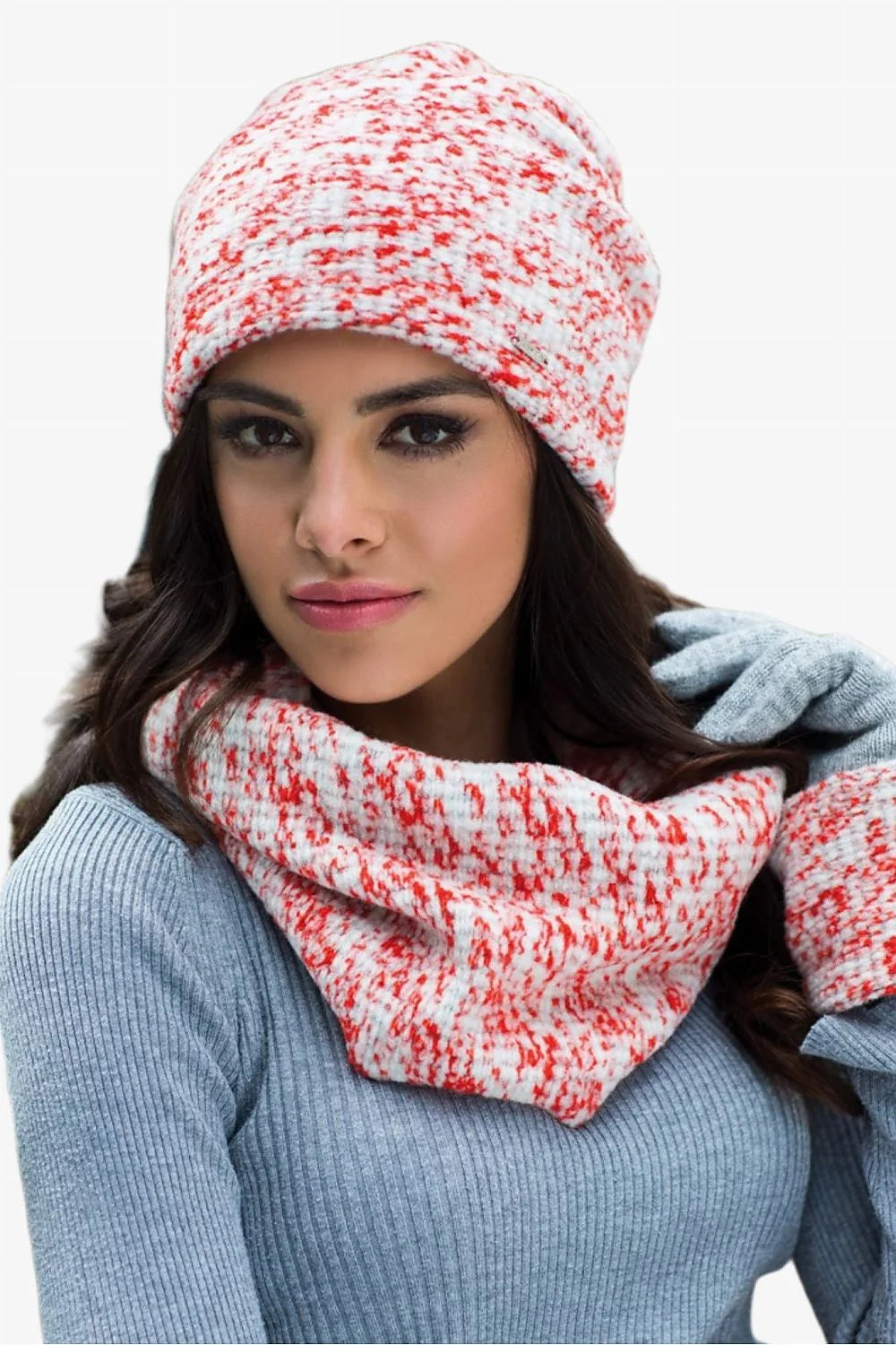 Ensemble d'hiver féminin bonnet et écharpe marbré rouge et blanc en laine confortable et stylé pour femme