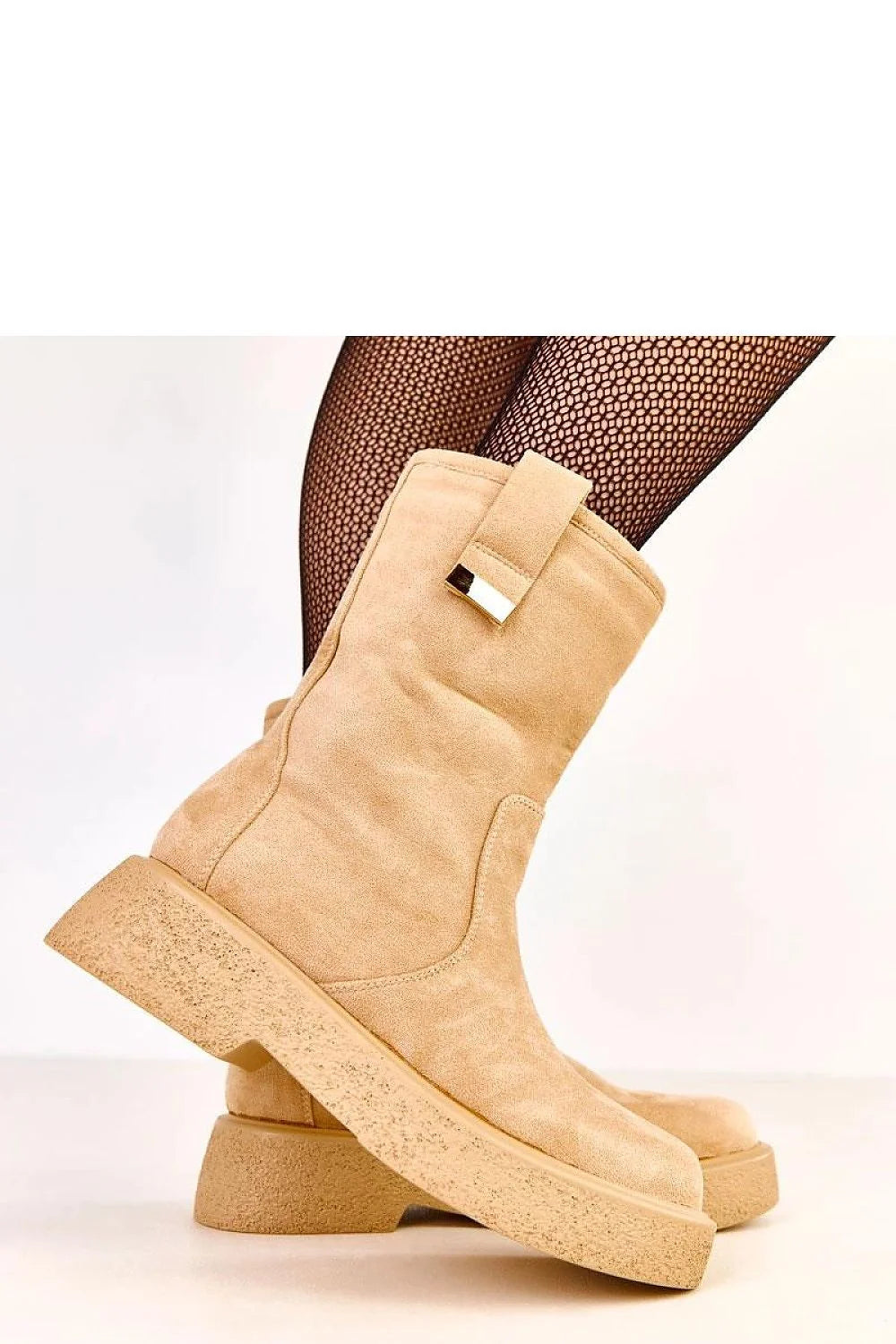 bottines femme mi mollet cuir suédé écologique beige clair bout rond plateforme 5cm semelle texturée fermeture éclair latérale détail métallique